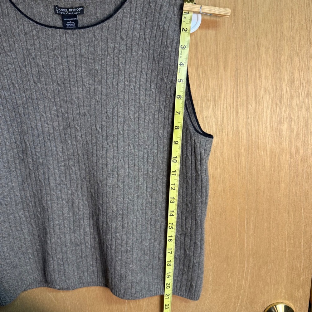 Daniel Bishop 100% Cashmere Cable Knit Sweater Vest‎ Taupe Brown Womens Large - Picture 5 of 6